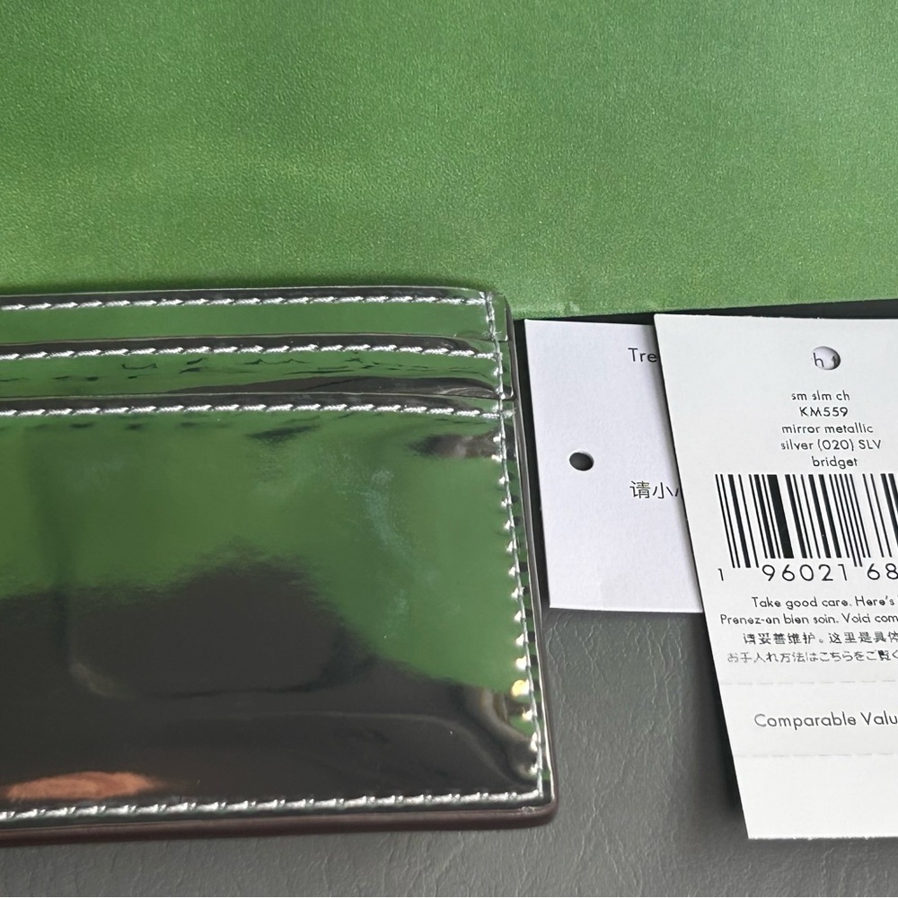 Kate Spade NWT Metallic Silver Credit Card Holder wallet - Picture 5 of 7